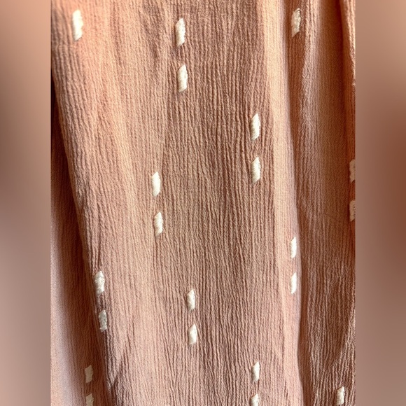 Gentle Fawn Blush Dress with White Accents - Picture 8 of 9